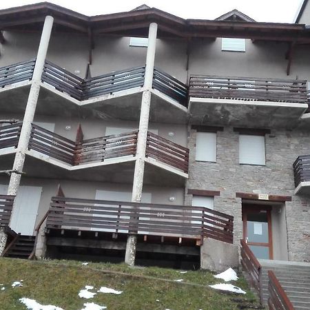 Charmant T2 Avec Cabine Fermee Et Terrasse Les Angles  Exterior foto